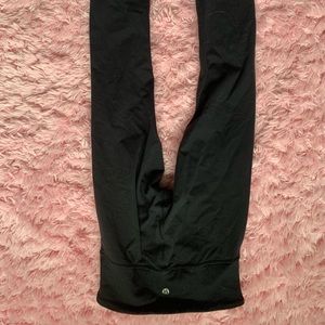 size 2 all black lulu lemon leggings! lightly worn
